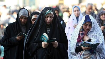 روزی برای نجوا با معبود، زمزمه دعای عرفه امام حسین (ع) در استان یزد