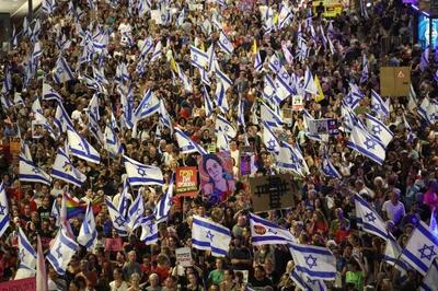 هزاران معترض خواستار سرنگونی کابینه نتانیاهو شدند