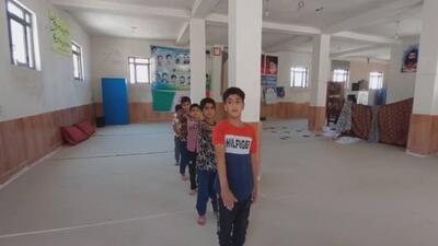 کلاس‌های آموزش نظامی ویژه نوجوانان بسیجی در روستای الیف به روایت فیلم