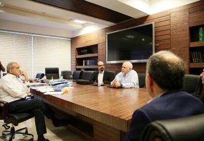 متفاوت‌ترین حضور جواد ظریف در صداوسیما برای همراهی این نامزد ریاست جمهوری