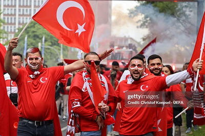 جو فوق‌العاده هواداران ترکیه در خیابان‌‌های آلمان