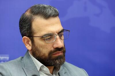 محمودی: کاندیداها جایگاه رهبری را هزینه خودشان نکنند