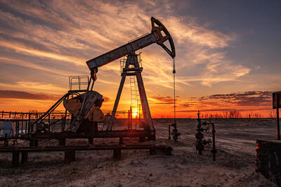 پایداری قیمت جهانی نفت در میانه نااطمینانی‌ از تقاضا