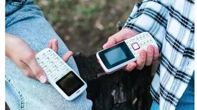 چرا مردم به استفاده از تلفن همراه غیر هوشمند روی می‌آورند؟ | خبرگزاری بین المللی شفقنا