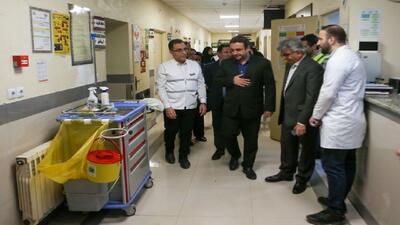بازدید معاون وزیر بهداشت از بیمارستان قائم در پی وقوع حریق