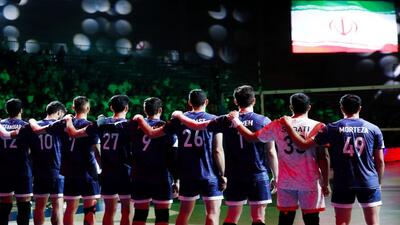 ایران در مصاف با آمریکا با پیراهن سرمه‌ای بازی می‌کند