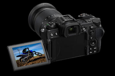 دوربین بدون آینه ۲۵۰۰ دلاری نیکون Z6 III با حسگر ۲۴٫۵ مگاپیکسل و فیلم‌برداری ۱۲ بیتی 6K معرفی شد - زومیت
