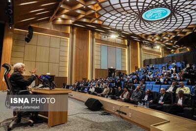 تصاویر: سخنرانی سعید جلیلی در دانشگاه تهران، با حضور اعضای ستاد و کودکان هم پُـر نشد