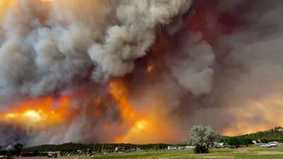 تصاویر آخرالزمانی از آتش سوزی در جنگل‌های آمریکا