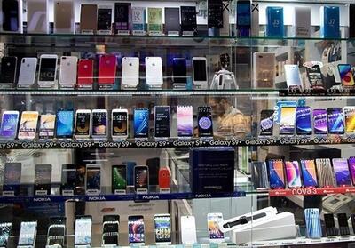 مدل جدید فروش غیررسمی دربازارموبایل | گران فروشی تلفن همراه وارد شده با نرخ دولتی