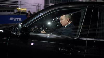 ببینید |  پوتین راننده کیم جونگ اون شد؛ نشستن پشت فرمان خودروی لوکس در کره شمالی
