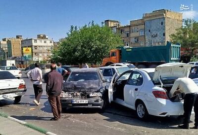 عکس/ تصادف زنجیره‌ای در بزرگراه چراغچی مشهد