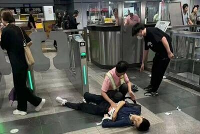 حمله با چاقو در مترو شانگهای/ ۳ نفر زخمی شدند