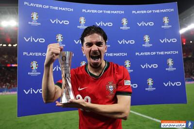 ویتینیا، بهترین بازیکن دیدار پرتغال - جمهوری چک / عکس - پارس فوتبال | خبرگزاری فوتبال ایران | ParsFootball