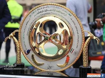 ویدیو| رونمایی از جام قهرمانی رقابت‌های جام حذفی - پارس فوتبال | خبرگزاری فوتبال ایران | ParsFootball