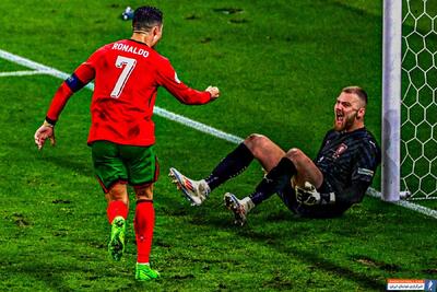 فریاد پیروزی کریستیانو رونالدو بر سر دروازه‌بان جمهوری چک + عکس - پارس فوتبال | خبرگزاری فوتبال ایران | ParsFootball