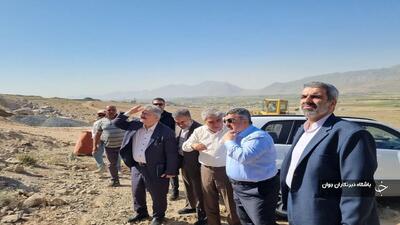 قائم‌مقام وزیر صمت از محل حادثه ریزش معدن شازند بازدید کرد