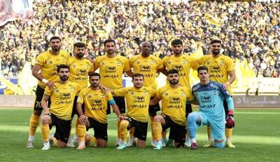 طلایی‌پوشان اصفهان توانستند پس از ۹ سال جام بگیرند!