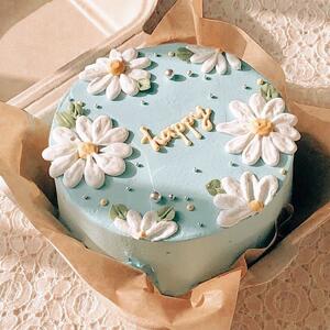 این مدل کیک های مینیمال دخترانه رو برای تولدت از دست نده!