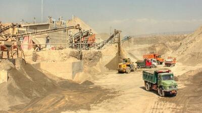 فعالیت بیش از ۲۰۰ معدن در کردستان نویدبخش رونق اقتصادی است