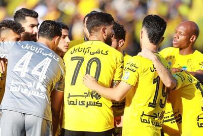 سپاهان ۲ - ۰ مس رفسنجان؛ اولین جام برای مورایس! +ویدیو جشن قهرمانی