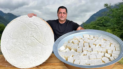 (ویدئو) فرآیند دیدنی تهیه پنیر با شیرتازه به روش آشپز مشهور آذربایجانی