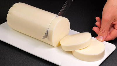 (ویدئو) طرز تهیه پنیر با 800 میلی لیتر شیر در بطری پلاستیکی