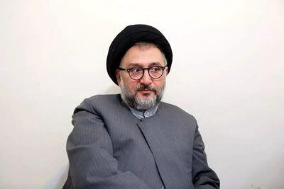 زاکانی مدام سعی در ربط دادن پزشکیان به دولت روحانی دارد