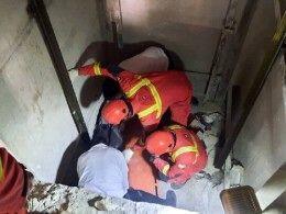 مرگ غم‌انگیز کارگر ۵۰ ساله خرم‌آبادی/ او از طبقه پنجم به چاهک آسانسور سقوط کرد