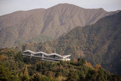 معماری رویایی هتل شناور بر فراز جنگل‌های بامبو - چیدانه