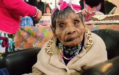 عکس/تولد ۱۲۴سالگیِ مسن‌ترین انسان شناخته شده در جهان | اقتصاد24