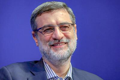 (ویدئو) دفاع قاضی زاده هاشمی از آزادی‌های اجتماعی اقتصادی دولت احمدی نژاد