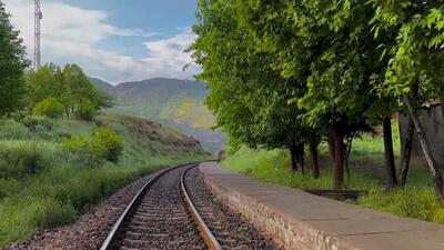 فیلم چشم نواز از منظره توقفگاه قطار محلی آب شباندر لرستان