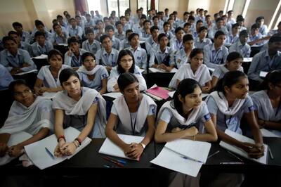 آینده سه میلیون داوطلب کنکور هند زیر سایه تقلب و افشای سوالات امتحانی | خبرگزاری بین المللی شفقنا