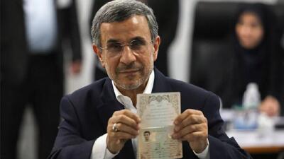اعمال محدودیت در تردد و فعالیت‌های احمدی نژاد تکذیب شد