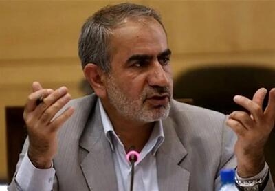 نماینده شیراز: نامزدهای بخش دولتی جلوی دوربین دم از بخش خصوصی می زنند