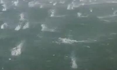 تصاویر جالب از بارش تگرگ در دریا