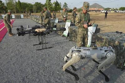 نمایش سگ‌های رباتیک مسلح چینی، قانونگذاران آمریکایی را نگران کرده است