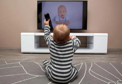 تماشای تلویزیون تا چه سنی ممنوع است؟