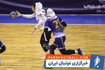 عکس| یک امدادگر در تیم‌ملی هندبال زنان - پارس فوتبال | خبرگزاری فوتبال ایران | ParsFootball