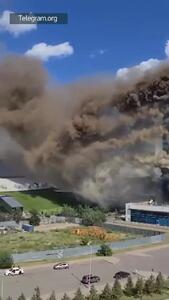 فیلم آتش سوزی مشابه پلاسکو در برج تجاری / همه طبقاتش آتش گرفتند