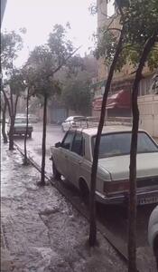 آب گرفتگی در معابر مشهد درپی باران تابستانی