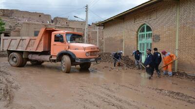 سیلاب راه ارتباطی ۱۴ روستا در خراسان رضوی را مسدود کرد
