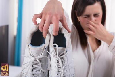 کفش‌تان بوی بد گرفته؟ راه‌های تضمینی از بین بردن بوی بد کفش را امتحان کنید!