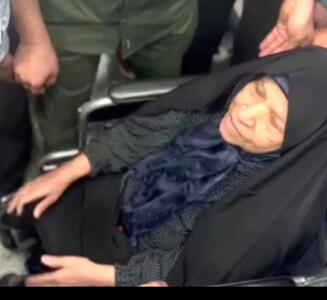 سوال ویژه مادر آذری جهرمی و ۲ فرزند شهید و جانباز از مسعود پزشکیان/ «می‌تونی همانطور که بعد از فوت همسرت پای بچه‌هات موندی، پای مردم ایران هم بمونی؟»/ ویدئو