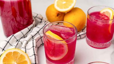 طرز تهیه لیموناد توت فرنگی نوشیدنی خنک و محبوب تابستانی