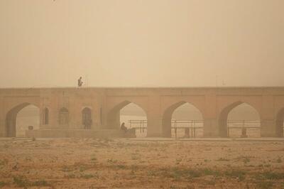 اصفهان در محاصره گرد و غبار، شاخص کیفی هوا در وضعیت خطرناک قرار گرفت