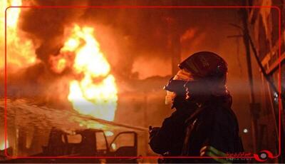 آتش سوزی گسترده در یک شهرک صنعتی در لینوود اسکاتلند