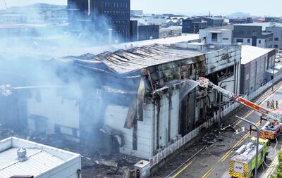 (ویدئو) آتش‌سوزی مرگبار در یک کارخانه تولید باتری‌ لیتیوم