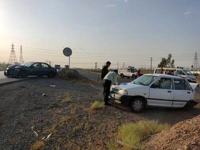 مصدومیت ۵ نفر در تصادف جاده ایوانکی به شریف‌آباد